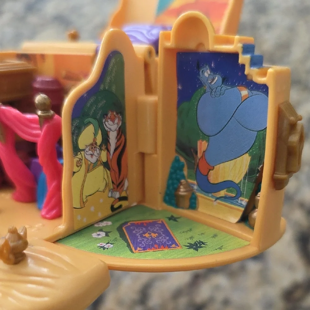 Vintage 1995 Disney Polly Pocket Aladdin Agrabah Marketplace Playset Bluebird
